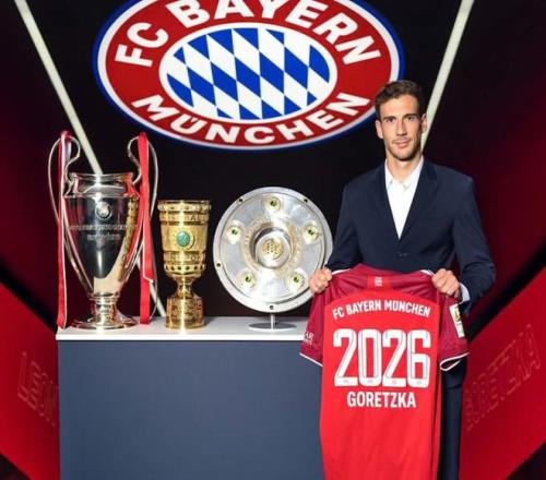 詹姆斯总分,突破,创职业生涯,皇冠彩票网,中国皇冠彩票网官方,皇冠彩票网官网,皇冠彩票网首页