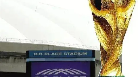 “网球国手联袂竞技，WTA香港站隆重开幕，荣膺‘赛事标杆’——环球时报报道”