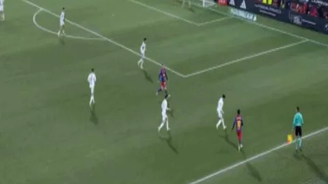 阿森纳球迷感人瞬间：盘点近年争霸历程