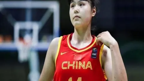 国际米兰击败维罗纳，领跑意甲积分榜